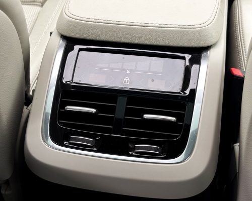 ae4c690b-a6f4-446a-bf8a-f14331d0ae86